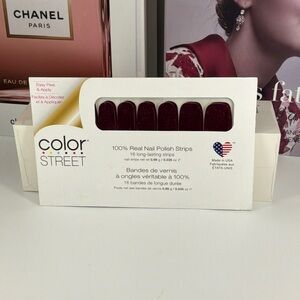 Casserole bundle 1 Color Street Nail Strips - Rio Red